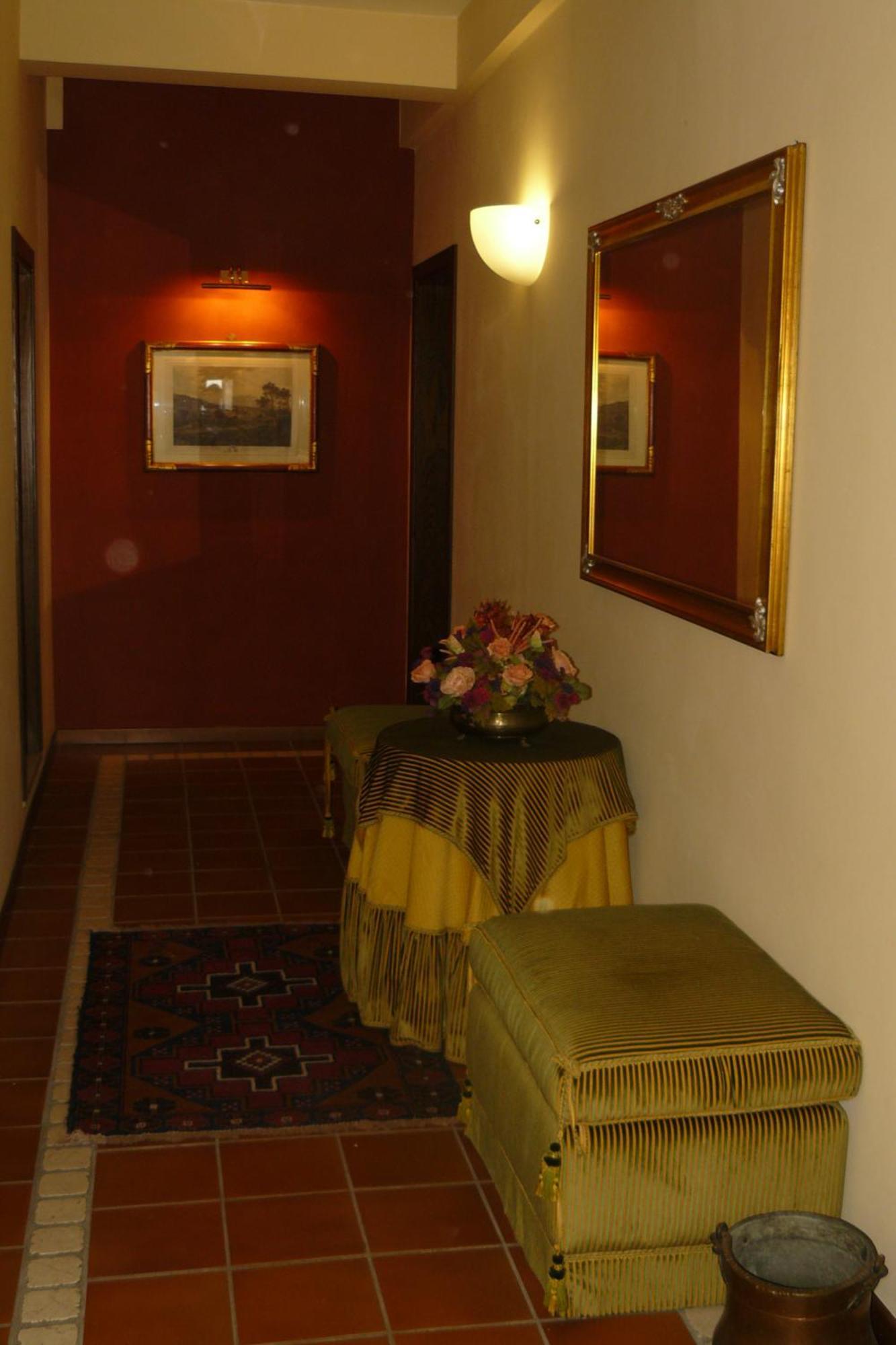 Hotel La Rocca Γκούμπιο Εξωτερικό φωτογραφία