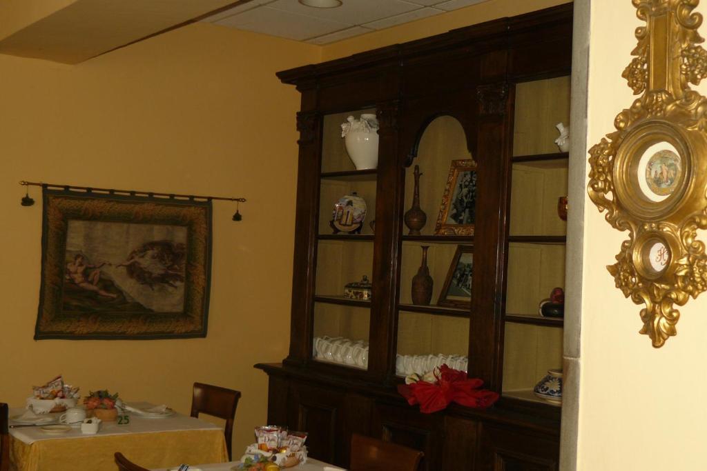 Hotel La Rocca Γκούμπιο Εξωτερικό φωτογραφία